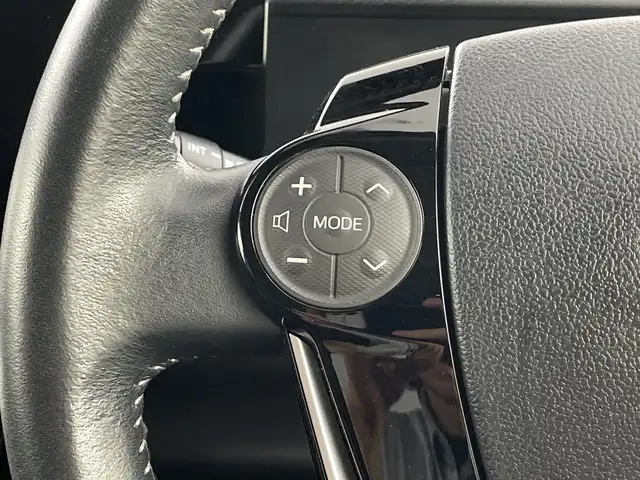 トヨタ アクア クロスオーバー 愛知県 2018(平30)年 6.9万km ブラックマイカ 純正７インチSDナビ/（Bluetooth/フルセグＴＶ/DVD/AM/FM)/バックカメラ/トヨタセーフティセンス/・プリクラッシュセーフティ/・レーンディパーチャーアラート/・オートマチックハイビーム/・先行車発進お知らせ機能/ドライブレコーダー/ETC/純正15インチアルミホイール/スペヤタイヤ/ステアリングスイッチ/ハーフレザーシート/リモコンキー/フロアマット