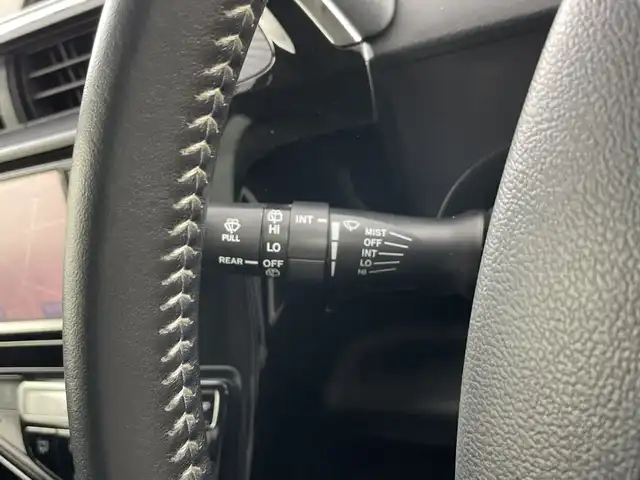 トヨタ アクア クロスオーバー 愛知県 2018(平30)年 6.9万km ブラックマイカ 純正７インチSDナビ/（Bluetooth/フルセグＴＶ/DVD/AM/FM)/バックカメラ/トヨタセーフティセンス/・プリクラッシュセーフティ/・レーンディパーチャーアラート/・オートマチックハイビーム/・先行車発進お知らせ機能/ドライブレコーダー/ETC/純正15インチアルミホイール/スペヤタイヤ/ステアリングスイッチ/ハーフレザーシート/リモコンキー/フロアマット