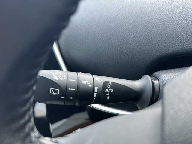 トヨタ プリウス A 福島県 2017(平29)年 6.7万km ホワイトパールクリスタルシャイン 4WD 純正9型ナビ 寒冷地仕様 フルセグTV Bluetooth バックカメラ 衝突軽減ブレーキ オートクルーズ ETC2.0 ヘッドアップディスプレイ バックソナー オートハイビーム フォグランプ スマートキー