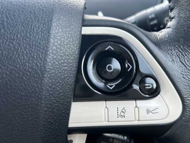 トヨタ プリウス A 福島県 2017(平29)年 6.7万km ホワイトパールクリスタルシャイン 4WD 純正9型ナビ 寒冷地仕様 フルセグTV Bluetooth バックカメラ 衝突軽減ブレーキ オートクルーズ ETC2.0 ヘッドアップディスプレイ バックソナー オートハイビーム フォグランプ スマートキー