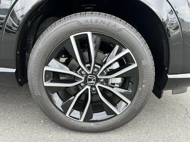 ホンダ ヴェゼル ハイブリッド e:HEV Z 静岡県 2025(令7)年 0.1千km クリスタルブラックパール ホンダセンシング/・衝突軽減ブレーキ/・レーンキープアシスト/・レーダークルーズコントロール/・前後コーナーセンサー/・ブラインドスポットモニター/Honda CONNECTディスプレー/Apple CarPlay/フルセグTV/ETC2.0車載器/電子制御オートブレーキホールド/Hondaスマートキーシステム/本革巻セレクトレバー/LEDオートヘッドライト/ワイヤレス充電器/USBチャージャー（Type-C）/シートヒーターD＋N/ハンドルヒーター/純正18AW/バックカメラ