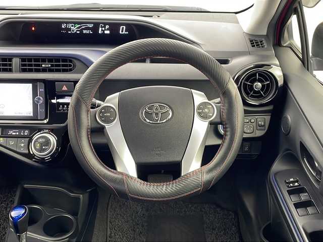 トヨタ アクア S 栃木県 2015(平27)年 7.9万km チェリーパールクリスタルシャイン 純正7インチナビ/　フルセグ/CD/DVD/BT/ラジオ/SD/バックカメラ/ビルトインETC/ステアリングスイッチ/オートヘッドライト/電格ウィンカーミラー/純正ドアバイザー/純正フロアマット/ヘッドライトレベライザー/プッシュスタート