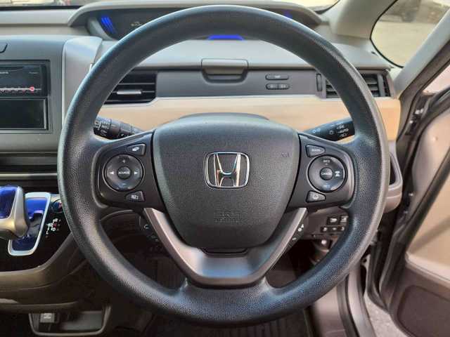 ホンダ フリード ハイブリット G ホンダセンシング 岩手県 2019(令1)年 10.9万km ルナシルバーM ホンダセンシング/左側パワースライドドア/LEDヘッドライト/前席シートヒーター/スマートキー/オートライト