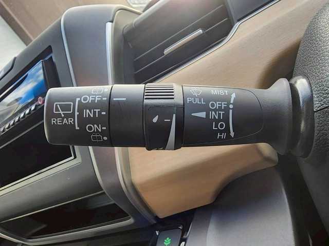 ホンダ フリード ハイブリット G ホンダセンシング 岩手県 2019(令1)年 10.9万km ルナシルバーM ホンダセンシング/左側パワースライドドア/LEDヘッドライト/前席シートヒーター/スマートキー/オートライト