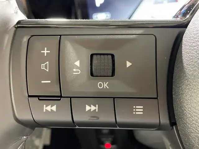 日産 セレナ e－パワー ハイウェイスター V 福岡県 2025(令7)年 0.1千km プリズムホワイト 登録済み未使用車/純正ナビ/フルセグ/全方位カメラ/両側パワースライド/BSM/ビルトインETC/横滑り防止装置/レーンアシスト/衝突軽減システム/追従型クルーズコントロール/デジタルインナーミラー/コーナーセンサー/フリップダウンモニター/LEDヘッドライト