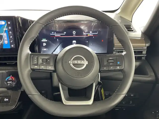 日産 セレナ e－パワー ハイウェイスター V 福岡県 2025(令7)年 0.1千km プリズムホワイト 登録済み未使用車/純正ナビ/フルセグ/全方位カメラ/両側パワースライド/BSM/ビルトインETC/横滑り防止装置/レーンアシスト/衝突軽減システム/追従型クルーズコントロール/デジタルインナーミラー/コーナーセンサー/フリップダウンモニター/LEDヘッドライト