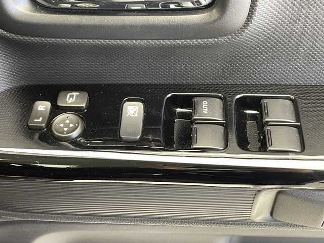 スズキ スペーシア カスタム HYBRID XS 佐賀県 2019(令1)年 3.2万km ピュアホワイトパール/ブラック2トーン 〇　ワンオーナー/〇　フルセグテレビ/〇　バックカメラ/〇　アイドリングストップ/〇　ウィンカーミラー/〇　ドアバイザー/〇　プッシュスタート/〇　両側パワースライドドア/〇　ハーフレザーシート/〇　LEDヘッドライト