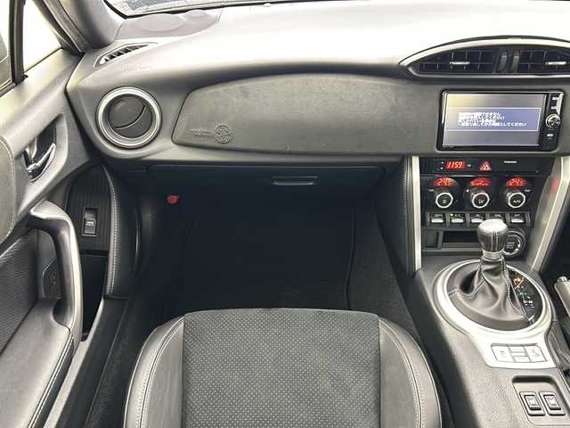 トヨタ ８６ GT LTD ハイパーパフォーマ 宮城県 2017(平29)年 5.6万km クリスタルブラックシリカ MTモード付AT/純正SDナビ/・CD/DVD/Bluetooth/フルセグTV/純正装備品/・17インチホイール/・フロアマット/・革巻きステアリング/BLITZ製車高調/Brembo製ブレーキキャリパー/LEDヘッドライト/フォグランプ/ハーフレザーシート/ヒーター/クルーズコントロール/禁煙車
