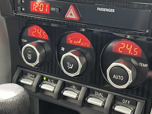 トヨタ ８６ GT LTD ハイパーパフォーマ 宮城県 2017(平29)年 5.6万km クリスタルブラックシリカ MTモード付AT/純正SDナビ/・CD/DVD/Bluetooth/フルセグTV/純正装備品/・17インチホイール/・フロアマット/・革巻きステアリング/BLITZ製車高調/Brembo製ブレーキキャリパー/LEDヘッドライト/フォグランプ/ハーフレザーシート/ヒーター/クルーズコントロール/禁煙車