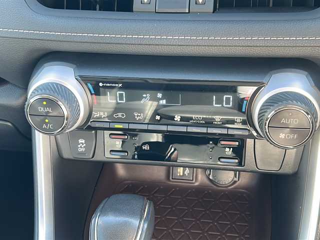トヨタ ＲＡＶ４ G Zパッケージ 岩手県 2023(令5)年 6.4万km アティチュードブラックマイカ 純正１０．５インチナビ　全方位カメラ　フルセグＴＶ　ＨＤＭＩ　Ｂｌｕｅｔｏｏｔｈ　デジタルミラー　クルコン　電動リアゲート　パワーシート　シートヒーター　ＬＥＤヘッドライト　ＥＴＣ２．０　純正１９ＡＷ