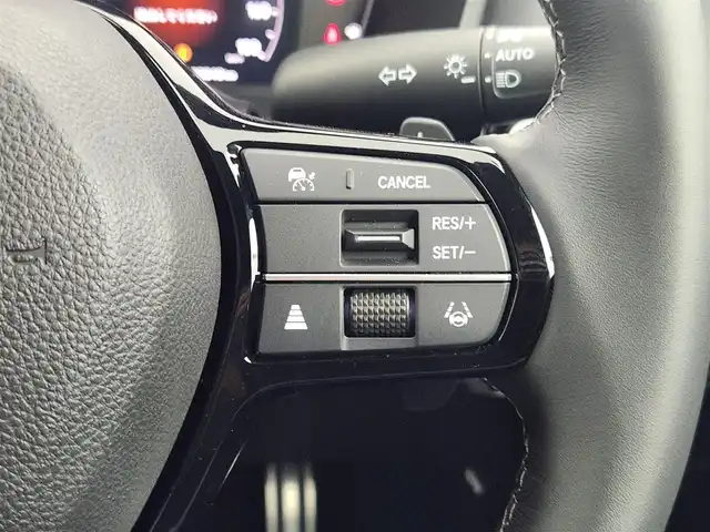 ホンダ シビック 愛知県 2024(令6)年 0.3万km プラチナホワイトパール ホンダセンシング/　・衝突被害軽減ブレーキ/　・レーンキープアシスト/　・ブラインドスポットモニター/　・アダプティブクルーズコントロール/９型グーグル搭載ホンダコネクトディスプレイ/　-BT/フルセグTV/ＡｐｐｌｅＣａｒＰｌａｙ／ＡｎｄｒｏｉｄＡｕｔｏ/ＥＴＣ２．０/前後純正ドラレコ/バックカメラ/パドルシフト/前席シートヒーター/純正１８インチＡＷ
