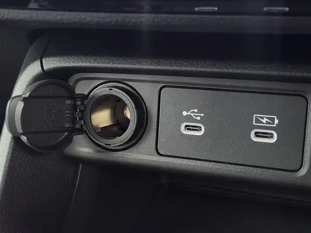 ホンダ シビック 愛知県 2024(令6)年 0.3万km プラチナホワイトパール ホンダセンシング/　・衝突被害軽減ブレーキ/　・レーンキープアシスト/　・ブラインドスポットモニター/　・アダプティブクルーズコントロール/９型グーグル搭載ホンダコネクトディスプレイ/　-BT/フルセグTV/ＡｐｐｌｅＣａｒＰｌａｙ／ＡｎｄｒｏｉｄＡｕｔｏ/ＥＴＣ２．０/前後純正ドラレコ/バックカメラ/パドルシフト/前席シートヒーター/純正１８インチＡＷ