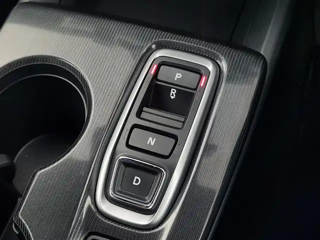 ホンダ シビック 愛知県 2024(令6)年 0.3万km プラチナホワイトパール ホンダセンシング/　・衝突被害軽減ブレーキ/　・レーンキープアシスト/　・ブラインドスポットモニター/　・アダプティブクルーズコントロール/９型グーグル搭載ホンダコネクトディスプレイ/　-BT/フルセグTV/ＡｐｐｌｅＣａｒＰｌａｙ／ＡｎｄｒｏｉｄＡｕｔｏ/ＥＴＣ２．０/前後純正ドラレコ/バックカメラ/パドルシフト/前席シートヒーター/純正１８インチＡＷ