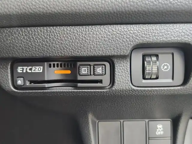 ホンダ シビック 愛知県 2024(令6)年 0.3万km プラチナホワイトパール ホンダセンシング/　・衝突被害軽減ブレーキ/　・レーンキープアシスト/　・ブラインドスポットモニター/　・アダプティブクルーズコントロール/９型グーグル搭載ホンダコネクトディスプレイ/　-BT/フルセグTV/ＡｐｐｌｅＣａｒＰｌａｙ／ＡｎｄｒｏｉｄＡｕｔｏ/ＥＴＣ２．０/前後純正ドラレコ/バックカメラ/パドルシフト/前席シートヒーター/純正１８インチＡＷ