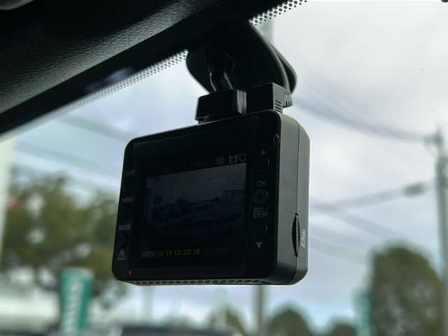 日産 フェアレディ Ｚ ロードスター バージョンST 兵庫県 2005(平17)年 7.7万km 黒 純正メーカーナビ/ドライブレコーダー/シートヒーター/社外エアロ（フロント，サイド，リア）/社外20インチアルミ【VENERDi】/ETC/ハーフレザーシート/社外ディスプレイオーディオ/パワーシート/社外マフラー/クスコタワーバー(フロント)/社外足回り(クスコ)