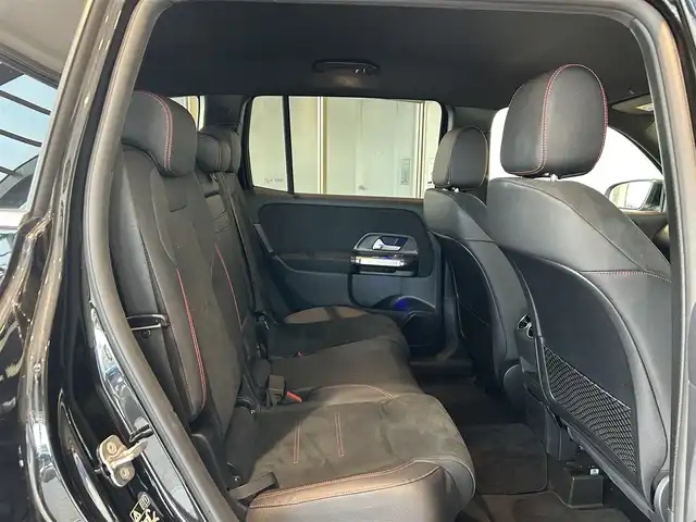 メルセデス・ベンツ Ｍ・ベンツ ＧＬＢ２００ｄ 4マチック AMGライン 愛知県 2023(令5)年 1.1万km コスモスブラック ＭＢＵＸ　/Ｂｌｕｅｔｏｏｔｈ　/３６０度カメラ　/フルセグＴＶ　/カーボン調インテイリアトリム　/ＡＣＣ　/ＬＫＡ　/ＬＤＷ　/ＢＳＭ　/１９インチＡＭＧツインスポークＡＷ　/ドライブレコーダー　/ＥＴＣ２．０/ハーフレザー　/パワーシート/シートヒーター/パワーバックドア/マルチビームLEDヘッドライト/プッシュスタート/ウィンカーミラー/アイドリングストップ