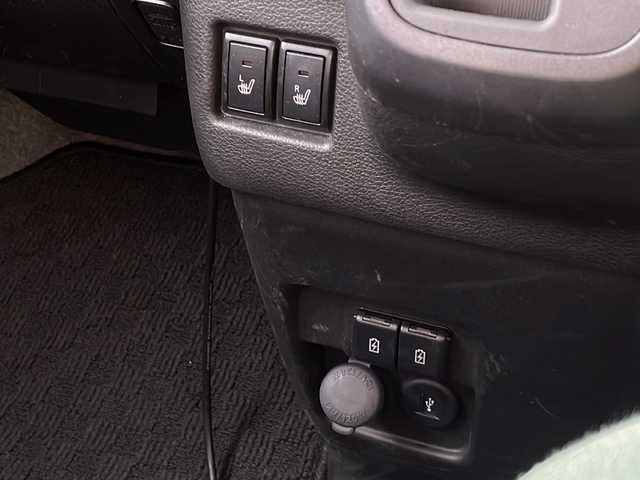 スズキ スペーシア ギア HYBRID XZターボ 新潟県 2022(令4)年 1.6万km ピュアホワイトP 4WD/純正SDナビ(CN-RZ876)/CD/DVD/BT/フルセグテレビ/全方位カメラ/ETC/ドライブレコーダー/衝突被害軽減ブレーキ/レーンキープアシスト/レーダークルーズコントロール/両側パワースライドドア/ベンチシート/シートヒーター /パドルシフト/ステアリングスイッチ/コーナーセンサー/スマートキー/プッシュスタート/LEDヘッドライト/オートライト/オートハイビーム/フォグランプ/純正14インチアルミホイール