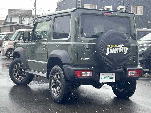 スズキ ジムニー シエラ JC 道北・旭川 2023(令5)年 1.8万km ジャングルグリーン /4WD//禁煙車//純正8型SDナビ//CD/DVD/SD/MSV/BT/USB/フルセグ//バックカメラ//スズキセーフティサポート//衝突軽減ブレーキ//レーンキープアシスト//アイドリングストップ//クルーズコントロール//シートヒーター//ミラーヒーター//ビルトインETC//前後ドライブレコーダー//オートハイビーム//オートライト//LEDヘッドライト//フォグライト//ヘッドライトウォッシャー//純正フロアマット//ドアバイザー