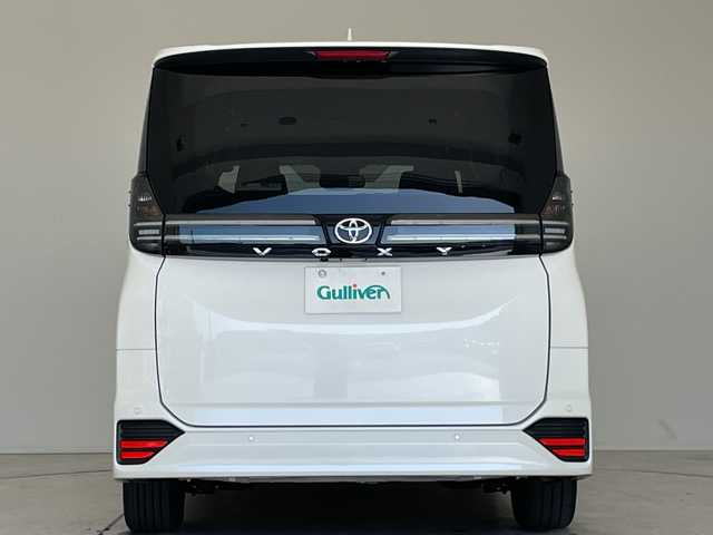 トヨタ ヴォクシー S－G 愛知県 2024(令6)年 2万km ホワイトパールクリスタルシャイン 純正ディズプレイオーディオナビ/片側パワースライド/レーダークルーズコントロール/バックカメラ/コーナーセンサー/純正アルミホイール/ETC2.0/LEDヘッドライト/オートマチックハイビーム/アイドリングストップ/衝突軽減システム/Bluetooth/ステアリングスイッチ/スマートキー/プッシュスタート