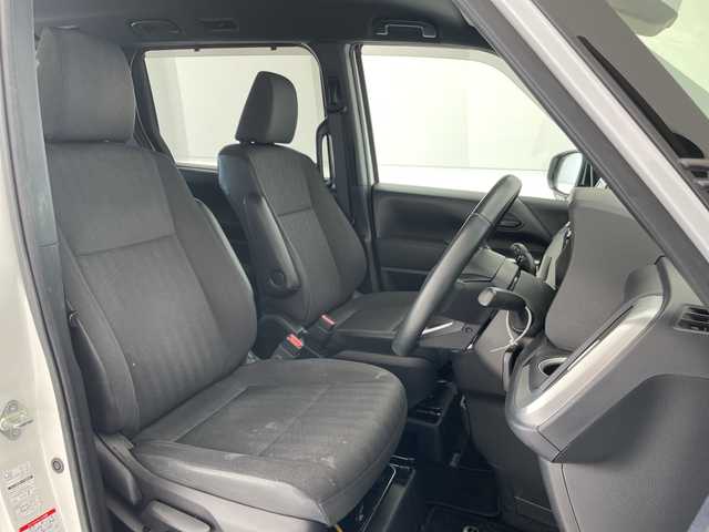 トヨタ ヴォクシー S－G 愛知県 2024(令6)年 2万km ホワイトパールクリスタルシャイン 純正ディズプレイオーディオナビ/片側パワースライド/レーダークルーズコントロール/バックカメラ/コーナーセンサー/純正アルミホイール/ETC2.0/LEDヘッドライト/オートマチックハイビーム/アイドリングストップ/衝突軽減システム/Bluetooth/ステアリングスイッチ/スマートキー/プッシュスタート