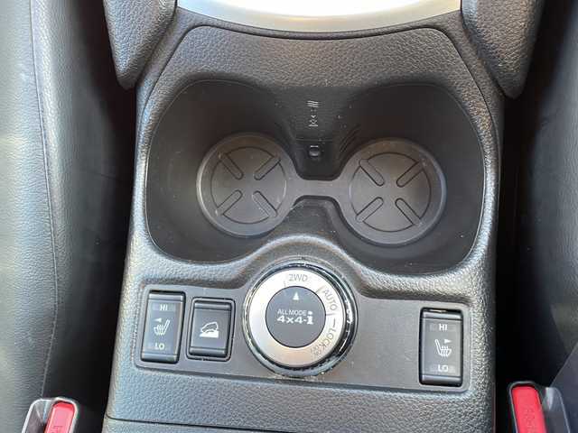 日産 エクストレイル 20X エマージェンシーブレーキ 道東・釧路十勝 2015(平27)年 7.4万km バーニングレッド 4WD/ナビ　AVN133MRC/(AM/FM/CD/DVD)/ドライブレコーダー 前後/ETC/バックカメラ/レザーシート/シートヒーター　前席/社外15インチAW/社外フロアマット/アイドリングストップ/コーナーセンサー 前後/ダウンヒルアシスト/オートライト/ライトレベライザー/フォグランプ/ABS/横滑り防止装置