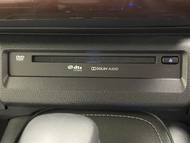 トヨタ カローラツーリング ハイブリッド ダブルバイビー 愛知県 2020(令2)年 5.8万km ホワイトパールクリスタルシャイン 純正９型ＤＡナビフルセグＴＶ　シートヒーター　ＤＶＤデッキ　革調シートカバー　モデリスタガーニッシュ多数　電動パーキング　ＨＵＤ　前後ドラレコ　セーフティセンス　衝突軽減　追従クルコン　ＬＥＤライト　禁煙車　純正フロアマット　ドアバイザー　コーナーセンサー　ステアリングヒーター　トノカバー