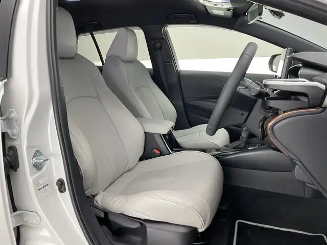 トヨタ カローラツーリング ハイブリッド ダブルバイビー 愛知県 2020(令2)年 5.8万km ホワイトパールクリスタルシャイン 純正９型ＤＡナビフルセグＴＶ　シートヒーター　ＤＶＤデッキ　革調シートカバー　モデリスタガーニッシュ多数　電動パーキング　ＨＵＤ　前後ドラレコ　セーフティセンス　衝突軽減　追従クルコン　ＬＥＤライト　禁煙車　純正フロアマット　ドアバイザー　コーナーセンサー　ステアリングヒーター　トノカバー