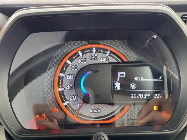 スズキ スペーシア ギア HYBRID XZ 愛知県 2021(令3)年 3.7万km シフォンアイボリーM 純正ディズプレイオーディオ　ナビ機能なし/両側パワースライドドア/レーダークルーズコントロール/シートヒーター/バックカメラ/コーナーセンサー/ルーフレール/LEDヘッドライト/オートマチックハイビーム/ドライブレコーダー/ETC/衝突軽減システム/Bluetooth/CD/ステアリングスイッチ/スマートキー/プッシュスタート