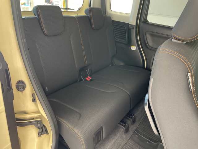 スズキ スペーシア ギア HYBRID XZ 愛知県 2021(令3)年 3.7万km シフォンアイボリーM 純正ディズプレイオーディオ　ナビ機能なし/両側パワースライドドア/レーダークルーズコントロール/シートヒーター/バックカメラ/コーナーセンサー/ルーフレール/LEDヘッドライト/オートマチックハイビーム/ドライブレコーダー/ETC/衝突軽減システム/Bluetooth/CD/ステアリングスイッチ/スマートキー/プッシュスタート