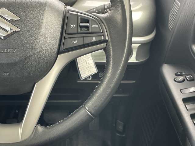 スズキ スペーシア ギア HYBRID XZ 愛知県 2021(令3)年 3.7万km シフォンアイボリーM 純正ディズプレイオーディオ　ナビ機能なし/両側パワースライドドア/レーダークルーズコントロール/シートヒーター/バックカメラ/コーナーセンサー/ルーフレール/LEDヘッドライト/オートマチックハイビーム/ドライブレコーダー/ETC/衝突軽減システム/Bluetooth/CD/ステアリングスイッチ/スマートキー/プッシュスタート