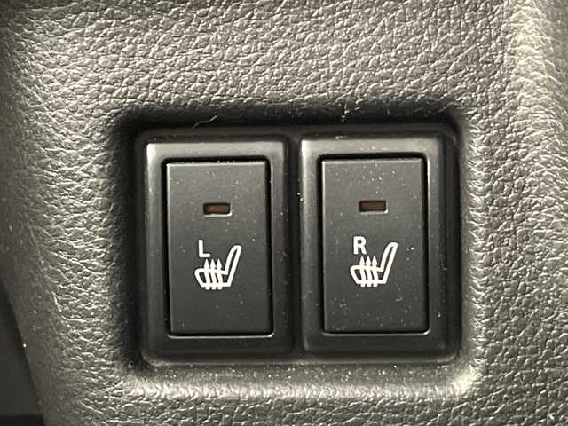 スズキ スペーシア ギア HYBRID XZ 愛知県 2021(令3)年 3.7万km シフォンアイボリーM 純正ディズプレイオーディオ　ナビ機能なし/両側パワースライドドア/レーダークルーズコントロール/シートヒーター/バックカメラ/コーナーセンサー/ルーフレール/LEDヘッドライト/オートマチックハイビーム/ドライブレコーダー/ETC/衝突軽減システム/Bluetooth/CD/ステアリングスイッチ/スマートキー/プッシュスタート