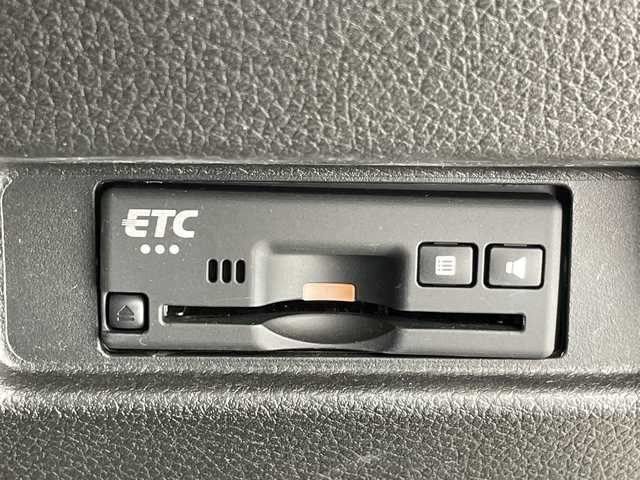 スズキ スペーシア ギア HYBRID XZ 愛知県 2021(令3)年 3.7万km シフォンアイボリーM 純正ディズプレイオーディオ　ナビ機能なし/両側パワースライドドア/レーダークルーズコントロール/シートヒーター/バックカメラ/コーナーセンサー/ルーフレール/LEDヘッドライト/オートマチックハイビーム/ドライブレコーダー/ETC/衝突軽減システム/Bluetooth/CD/ステアリングスイッチ/スマートキー/プッシュスタート