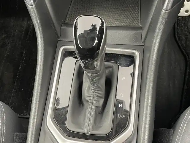 スバル フォレスター ハイブリッド アドバンス 千葉県 2018(平30)年 5.2万km ダークグレーメタリック 禁煙車/純正ナビ/・CD/DVD/BT/ACP/フルセグ/アイサイト/ブラインドスポットモニター/前後席シートヒーター/ステアリングヒーター/前席パワーシート/ハーフレザーシート/レーダークルーズコントロール/デジタルインナールームミラー/バックカメラ/フロント＆サイドカメラ/LEDヘッドライト/オートライト/フォグライト/ETC/コーナーセンサー/スマートキー/スペアキー