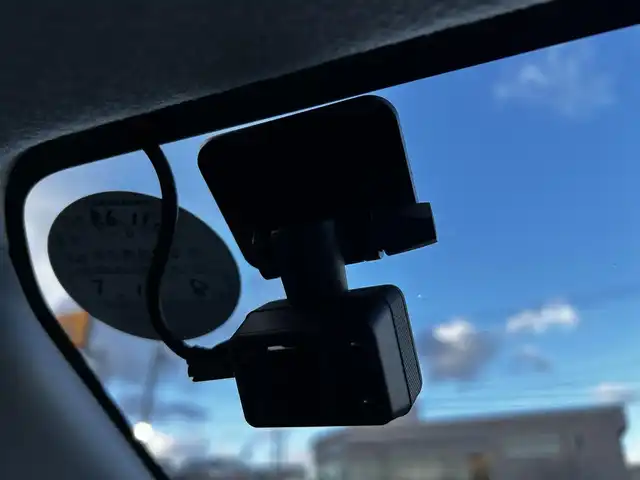 ダイハツ ミラ イース L SAⅢ 福島県 2020(令2)年 0.8万km ホワイト スマートアシストIII/衝突回避支援ブレーキ機能/衝突警報機能/車線逸脱警報機能/前後誤発進抑制制御機能/先行車発進お知らせ機能/社外ナビゲーション/型番：CN-B301B/【AM/FM/Bluetooth】/バックカメラ/ドライブレコーダー/アイドリングストップ/社外フロアマット