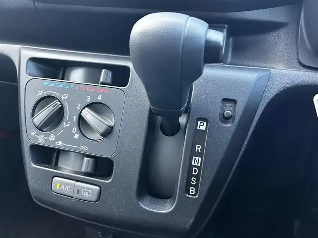 ダイハツ ミラ イース L SAⅢ 福島県 2020(令2)年 0.8万km ホワイト スマートアシストIII/衝突回避支援ブレーキ機能/衝突警報機能/車線逸脱警報機能/前後誤発進抑制制御機能/先行車発進お知らせ機能/社外ナビゲーション/型番：CN-B301B/【AM/FM/Bluetooth】/バックカメラ/ドライブレコーダー/アイドリングストップ/社外フロアマット