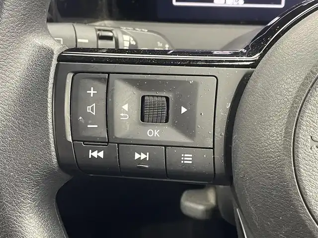 日産 ノート X 埼玉県 2021(令3)年 4.3万km パープル 純正９インチナビ　アラウンドビューモニター　ＢＳＩ　ビルトインＥＴＣ２．０　ドライブレコーダー　エマージェンシーブレーキ　インテリジェントルームミラー　ワイヤレス充電　ＨＤＭＩ　オートライト　地デジ