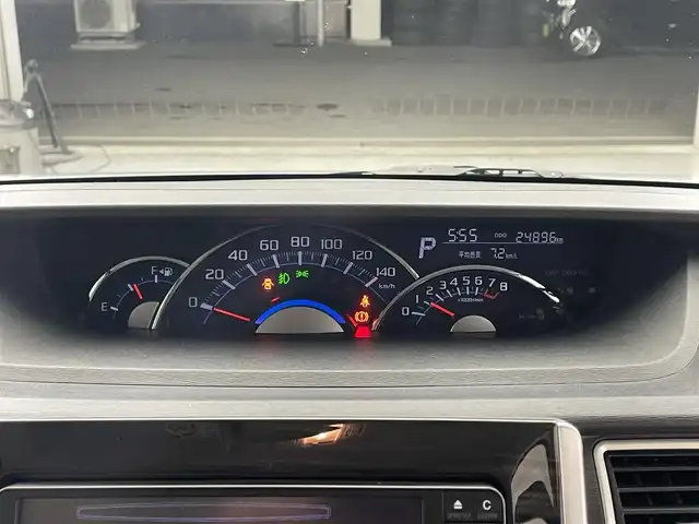 ダイハツ タント カスタム X トップED SA 滋賀県 2015(平27)年 2.5万km ブライトシルバーメタリック 純正7インチナビ/【Bluetooth/CD/DVD/フルセグTV】/片側パワースライドドア/バックカメラ/衝突被害軽減ブレーキ/LEDヘッドライト/オートライト/ETC/プッシュスタート/スマートキー