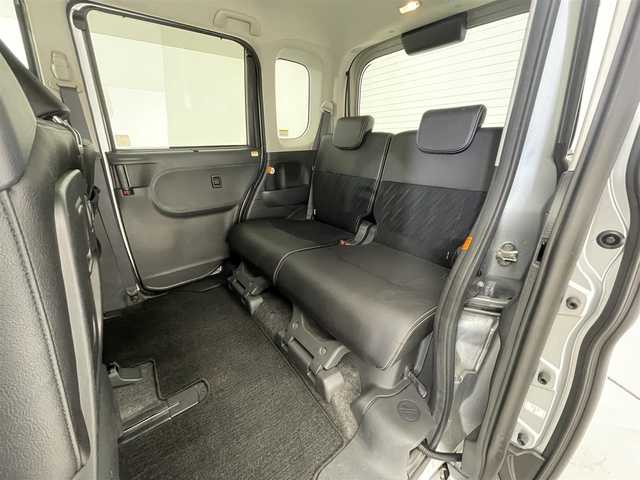 ダイハツ タント カスタム X トップED SA 滋賀県 2015(平27)年 2.5万km ブライトシルバーメタリック 純正7インチナビ/【Bluetooth/CD/DVD/フルセグTV】/片側パワースライドドア/バックカメラ/衝突被害軽減ブレーキ/LEDヘッドライト/オートライト/ETC/プッシュスタート/スマートキー