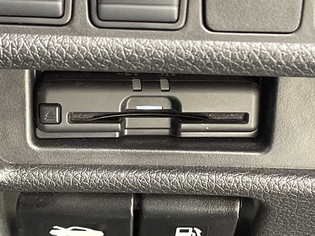 日産 エクストレイル 20Xi レザーエディション 千葉県 2021(令3)年 3.1万km ダイヤモンドブラック 純正ナビ（フルセグTV/CD/DVD/Bluetooth/SD)/全方位カメラ/ビルトインETC/衝突軽減ブレーキ/クリアランスソナー/アイドリングストップ/クリアランスソナー/デジタルインナーミラー/ルーフレール/パワーシート/シートヒーター/ルーフレール/電動リアゲート/前方ドライブレコーダー/オートマチックハイビーム/純正18インチアルミホイール/純正フロアマット/純正ドアバイザー/プッシュスタート/スマートキー/ビルトインＥＴＣ