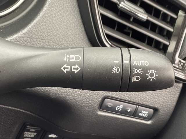 日産 エクストレイル 20Xi レザーエディション 千葉県 2021(令3)年 3.1万km ダイヤモンドブラック 純正ナビ（フルセグTV/CD/DVD/Bluetooth/SD)/全方位カメラ/ビルトインETC/衝突軽減ブレーキ/クリアランスソナー/アイドリングストップ/クリアランスソナー/デジタルインナーミラー/ルーフレール/パワーシート/シートヒーター/ルーフレール/電動リアゲート/前方ドライブレコーダー/オートマチックハイビーム/純正18インチアルミホイール/純正フロアマット/純正ドアバイザー/プッシュスタート/スマートキー/ビルトインＥＴＣ