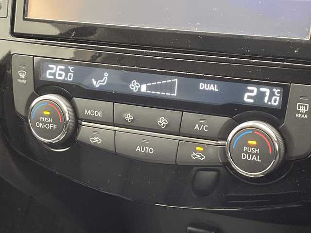 日産 エクストレイル 20Xi レザーエディション 千葉県 2021(令3)年 3.1万km ダイヤモンドブラック 純正ナビ（フルセグTV/CD/DVD/Bluetooth/SD)/全方位カメラ/ビルトインETC/衝突軽減ブレーキ/クリアランスソナー/アイドリングストップ/クリアランスソナー/デジタルインナーミラー/ルーフレール/パワーシート/シートヒーター/ルーフレール/電動リアゲート/前方ドライブレコーダー/オートマチックハイビーム/純正18インチアルミホイール/純正フロアマット/純正ドアバイザー/プッシュスタート/スマートキー/ビルトインＥＴＣ