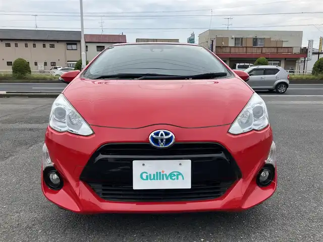 トヨタ アクア G 三重県 2016(平28)年 4.3万km スーパーレッドⅤ ♪ワンオーナー/♪走行43067km/♪車検 令和9年3月15日迄/プリクラッシュセーフティ/レーンディパーチャーアラート/オートマチックハイビーム/スマートキー×2/プッシュスタート/前席シートヒーター/純正メモリナビ/・TV・AUX・SD/・Bluetoothオーディオ/・バックカメラ/社外14インチAW積込/・165/70R14/・サマータイヤ/フォグライト/オートライト/ウィンカーミラー/オートリトラクタブルミラー/ドライブレコーダー/クルーズコントロール/革巻ステアリング/ステアリングスイッチ/ヘッドライトレベライザー/プライバシーガラス/フロアマット/ドアバイザー/ETC
