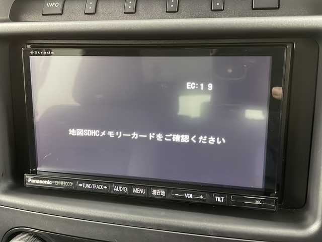 三菱 パジェロ ロング エクシード 道央・札幌 2011(平23)年 6.2万km クールシルバーメタリック ・４WD/・社外SDナビ（CN-R300D）/・CD/DVD/SD/・フルセグTV/・Bluetooth接続/・クルーズコントロール/・ETC/・オートHIDライト/・フォグランプ/・バックフォグ/・ドアバイザー/・積込純正AW付スタッドレスタイヤ