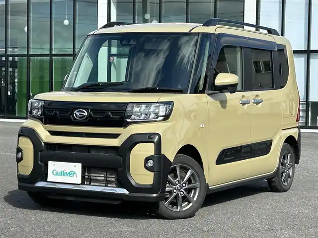 ダイハツ タント ファンクロス 道央・札幌 2023(令5)年 4.3万km サンドベージュメタリック ４WD/純正オーディオ/AM/FM/AUX/スマートアシスト/衝突被害軽減ブレーキ/横滑り防止装置/コーナーセンサー/アイドリングストップ/両側パワースライドドア/前席シートヒーター/電動パーキング/ブレーキホールド/ステアリングリモコン/プッシュスタート/スマートキー/LEDヘッドライト/オートライト/フォグランプ/電動格納ミラー/純正フロアマット/ドアバイザー/鉄チンホイール付冬タイヤ積込/155/65/R14/2021年/山5mm