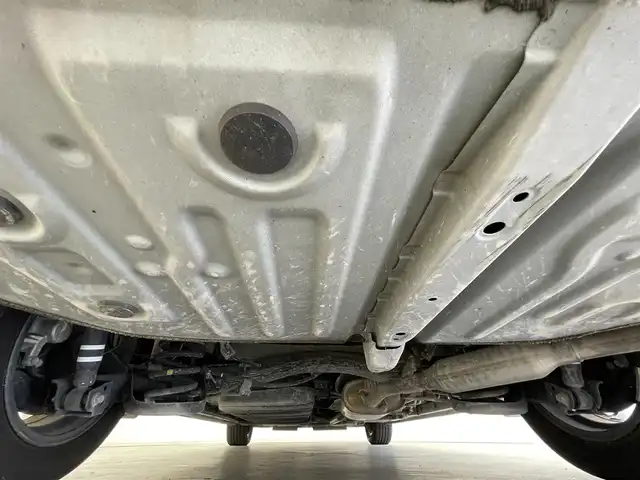 トヨタ ヴォクシー ハイブリッド ZS 煌 千葉県 2018(平30)年 8万km ホワイトパールクリスタルシャイン 純正９型ナビ　/・NSZT-Y66T/・CD/DVD/Bluetooth/AM/FM/・バックカメラ/・フリップダウンモニター/トヨタセフティーセンス/・衝突被害軽減ブレーキ/・アダプティブクルーズコントロール/・先行車発進警報/・レーンキープアシスト/両側パワースライドドア/シートヒーター/ステアリングリモコン/電格ミラー/ETC/スマートキー/取説・保証書