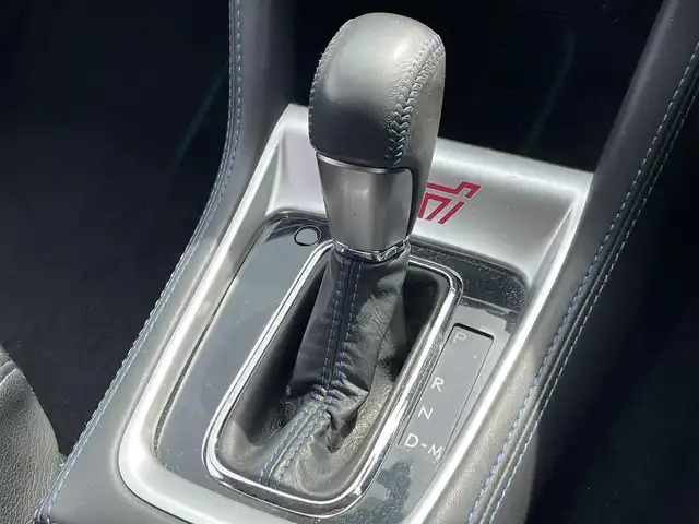 スバル レヴォーグ 1．6GT－S アイサイト 道東・釧路十勝 2014(平26)年 12.3万km クリスタルホワイトP 4WD/純正ナビ/フルセグTV/バックカメラ/パワーシート/衝突軽減ブレーキ/レーダークルーズコントロール/パドルシフト/ETC/LEDヘッドライト/フォグランプ/リアフォグ/電子パーキング/革巻きステアリング/オートライト/プッシュスタート