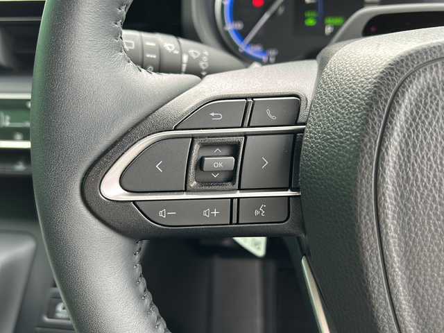トヨタ ヴォクシー ハイブリッド S－Z 茨城県 2023(令5)年 1.6万km ホワイトパールクリスタルシャイン ワンオーナー/モデリスタフルエアロ/純正メモリナビ/AM/FM/CD/DVD/Bluetooth/USB/VIEW/フロント/サイド/リア/アラウンドビューモニター/バックカメラ/両側パワースライドドア/オートステップ/パワーバックドア/クルーズコントロール/ステアリングリモコン/オートホールド/D＆N席シートヒーター/オットマン/前後コーナーセンサー/横滑り防止機能/レーンキープアシスト/パーキングアシスト/ECOモード/EVモード/スポーツモード/アイドリングストップ/前後ドライブレコーダー/LEDオートライト/オートマチックハイビーム/フォグランプ/100V充電/ETC2.0/電動パーキング/純正17インチアルミホイール/リモコンキー/スペアキー/禁煙車/取扱説明書/保証書