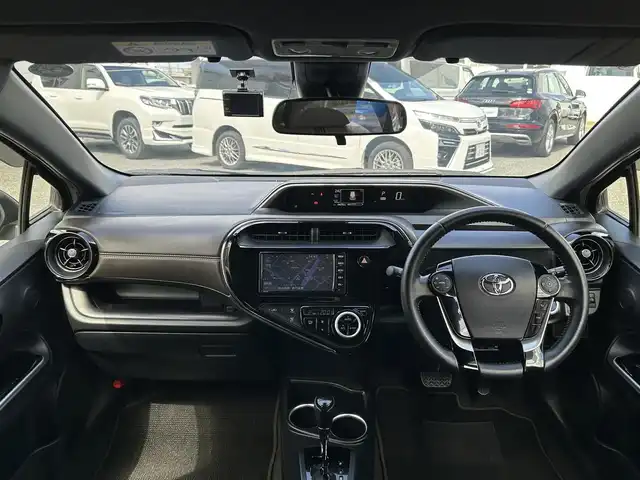 トヨタ アクア クロスオーバー グラム 兵庫県 2019(令1)年 3.9万km オリーブマイカM ・ワンオーナー/・純正メモリーナビ/・TV/BT/AUX/・バックカメラ/・ステアリングリモコン/・ハーフレザーシート/・ビルトインETC/・純正16インチAW/・プリクラッシュセーフティ/・レーンディーパーチャーアラート/・オートマチックハイビーム/・パーキングサポートブレーキ/・クリアランスソナー/・先行車発進お知らせ/・スマートキー/・ドライブレコーダー前/・R2/3/4/6年ディーラー記録簿