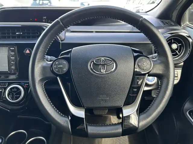 トヨタ アクア クロスオーバー グラム 兵庫県 2019(令1)年 3.9万km オリーブマイカM ・ワンオーナー/・純正メモリーナビ/・TV/BT/AUX/・バックカメラ/・ステアリングリモコン/・ハーフレザーシート/・ビルトインETC/・純正16インチAW/・プリクラッシュセーフティ/・レーンディーパーチャーアラート/・オートマチックハイビーム/・パーキングサポートブレーキ/・クリアランスソナー/・先行車発進お知らせ/・スマートキー/・ドライブレコーダー前/・R2/3/4/6年ディーラー記録簿
