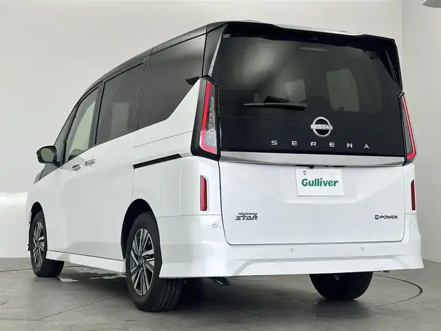 日産 セレナ e－パワー ハイウェイスター V 愛知県 2025(令7)年 0.1万km未満 パールⅡ 登録済み未使用車/アラウンドビューモニター　/プロパイロット　/両側パワースライドドア　/アドバンスドドライブアシストディスプレイ（12.3インチ)　/フルセグTV　/Bluetooth　/e-ペダル　/e-POWER　/フリップダウンモニター　/Qi充電　/革巻きステアリング　/電動パーキングシステム　/インテリジェント ルームミラー　/統合型インターフェースディスプレイ　/NissanConnectナビゲーションシステム　/ETC2.0　/ドライブレコーダー（前後)　/アダプティブLEDヘッドライトシステム　/HDMI 　/ヘッドランプ オートレベライザー　
